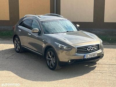 Gri Utilizat 2011 Infiniti Fx30 Premium SUV | 8.600 EUR