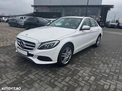 Culoarealb Second-hand 2018 Mercedes C220 Berlinǎ | 19.500 EUR (Preț bun)