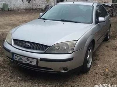 Argintiu Utilizat 2002 Ford Mondeo Berlinǎ | 1.190 EUR