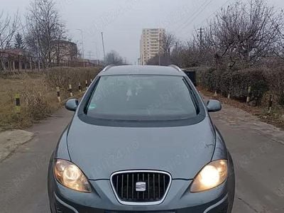 Second-hand Seat Altea XL 140 CP (102 kW) 2013 Gri Monovolum