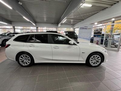 BMW 330e