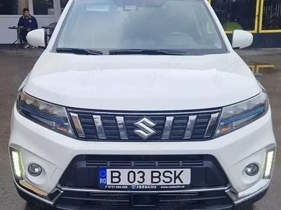 Alb Utilizat 2024 Suzuki Vitara SUV | 19.000 EUR (Preț OK)