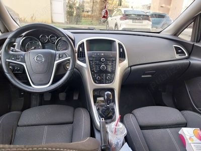 second-hand Opel Astra toures 2011 .1,7d
