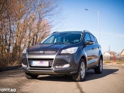 Second-hand Ford Kuga Trend 150 CP (110 kW) 2015 Culoaregri SUV