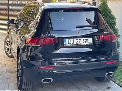 Mercedes GLB200