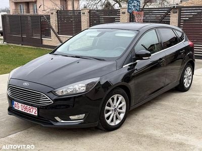 Culoarenegru Utilizat 2016 Ford Focus Titanium Hatchback | 6.450 EUR (Preț bun)