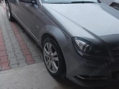 Second-hand Mercedes C220 170 CP (125 kW) 2011 Gri Break