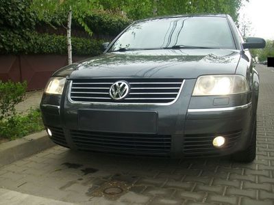 second-hand VW Passat model 2002