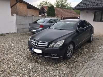 Mercedes E220