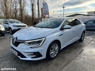Culoarealb Second-hand 2021 Renault Mégane IV Zen Berlinǎ | 13.890 EUR (Preț OK)