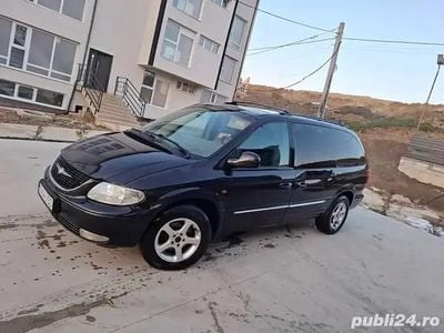 Second-hand Chrysler Voyager 240 CP (176 kW) 2004 Monovolum