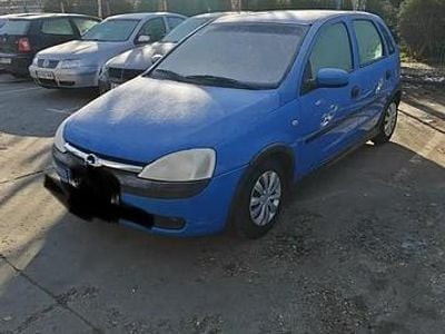 Albastru Utilizat 2002 Opel Corsa Hatchback | 1.250 EUR (Super Preț)