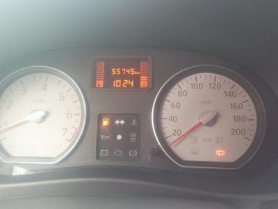 Second-hand Dacia Logan 75 CP (55 kW) 2011 Alb Berlinǎ