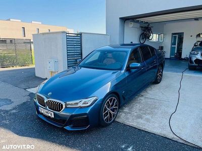 Second-hand BMW 530 Shadowline 286 CP (210 kW) 2023 Culoarealbastru Berlinǎ