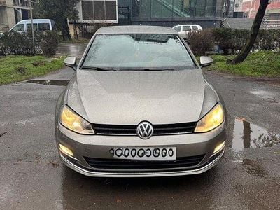 Culoaremaro Utilizat 2015 VW Golf VII Hatchback | 8.500 EUR (Preț OK)