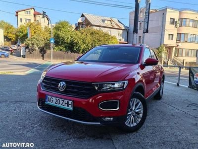 Rosu Second-hand 2020 VW T-Roc Design SUV | 17.141 EUR (Preț bun)