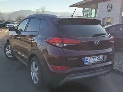 Rosu Utilizat 2016 Hyundai Tucson SUV | 11.800 EUR (Preț bun)