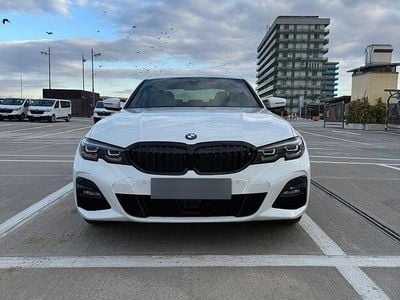 Culoarealb Utilizat 2021 BMW 320e M Sport Berlinǎ | 27.999 EUR (Preț bun)