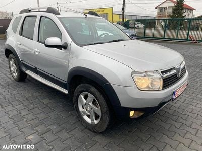 Second-hand Dacia Duster 107 CP (78 kW) 2012 Culoareargint SUV
