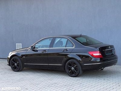 Negru Second-hand 2012 Mercedes C180 Avantgarde Berlinǎ | 8.850 EUR (Super Preț)