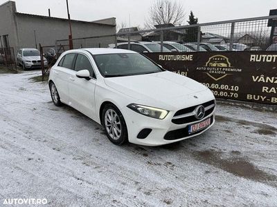 Second-hand Mercedes A180 116 CP (85 kW) 2018 Culoarealb Berlinǎ