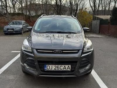 Second-hand Ford Kuga 150 CP (110 kW) 2015 Gri SUV
