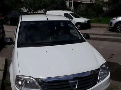 Second-hand Dacia Logan 75 CP (55 kW) 2011 Alb Berlinǎ