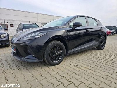 Second-hand MG MG4 EV 125 kW (170 CP) 2022 Culoarenegru Hatchback