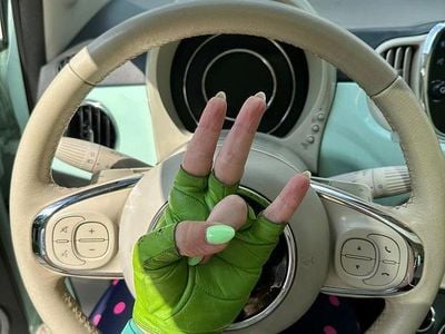 Second-hand Fiat 500 69 CP (50 kW) 2017 Culoareverde Hatchback