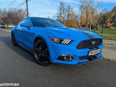 Second-hand Ford Mustang 317 CP (233 kW) 2016 Culoarealbastru Coupe
