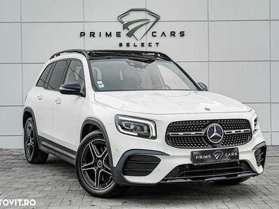 Mercedes GLB220