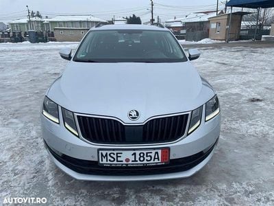 Culoareargint Second-hand 2018 Skoda Octavia Clever Break | 7.999 EUR (Super Preț)