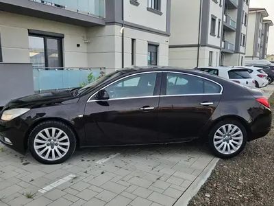 Second-hand Opel Insignia 120 CP (88 kW) 2011 Visiniu Berlinǎ
