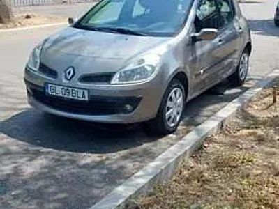 Second-hand Renault Clio II 98 CP (72 kW) 2008 Hatchback