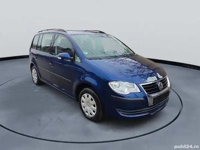 Albastru Utilizat 2009 VW Touran Monovolum | 2.500 EUR (Preț bun)
