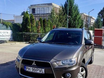 Second-hand Mitsubishi Outlander Intense+ 177 CP (130 kW) 2011 Culoaremaro SUV