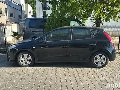 Utilizat 2011 Hyundai i30 Hatchback | 2.989 EUR