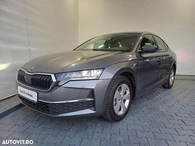 Gri mediu normal Second-hand 2024 Skoda Octavia Selection Berlinǎ | 27.950 EUR (Puțin scump)