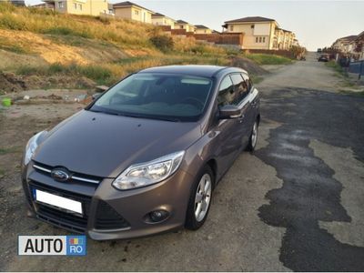 Second-hand Ford Focus 125 CP (91 kW) 2013 Gri Break