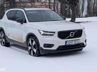 Second-hand Volvo XC40 Momentum 247 CP (181 kW) 2018 Culoarealb SUV