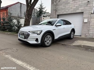 Second-hand Audi e-tron Comfort 230 kW (313 CP) 2021 Culoarealb SUV