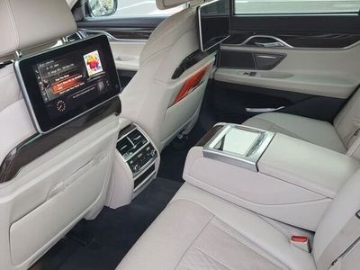 second-hand BMW 730 Seria 7 d xDrive