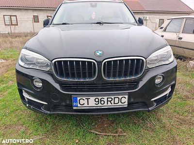 Culoarenegru Second-hand 2017 BMW X5 Sport Line SUV | 14.500 EUR