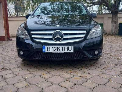 Culoarenegru Second-hand 2012 Mercedes B180 Monovolum | 5.500 EUR (Preț OK)