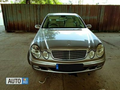 second-hand Mercedes E220 E220