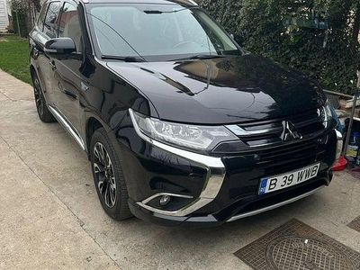 Mitsubishi Outlander P-HEV
