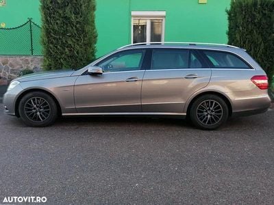 Second-hand Mercedes E250 204 CP (150 kW) 2010 Culoareargint Break