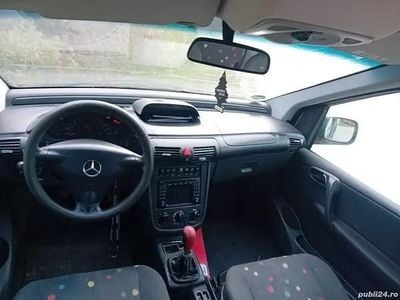 Utilizat 2004 Mercedes Vaneo Monovolum | 2.300 EUR