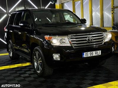 Second-hand Toyota Land Cruiser Luxury 272 CP (200 kW) 2013 Culoarenegru SUV