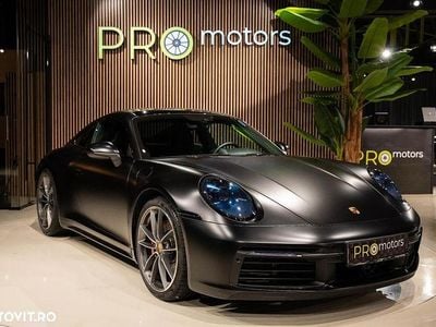 Second-hand Porsche 911 450 CP (330 kW) 2020 Culoarenegru Coupe